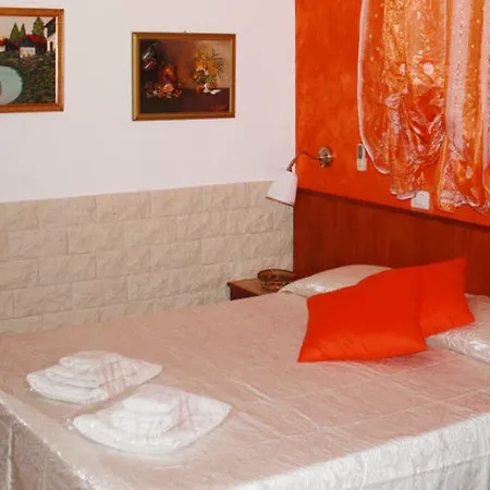 Spiagge Iblee Bed & Breakfast 3*